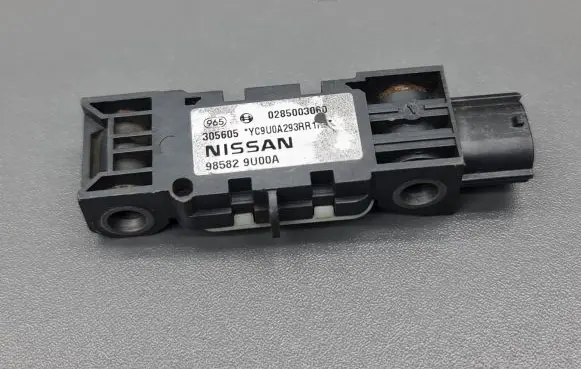 Nissan Note (E11) Airbag deployment crash/impact sensor 0285003060 985829U00A