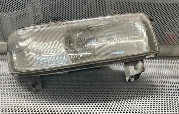 Renault Master II Headlight/headlamp 7701044520F