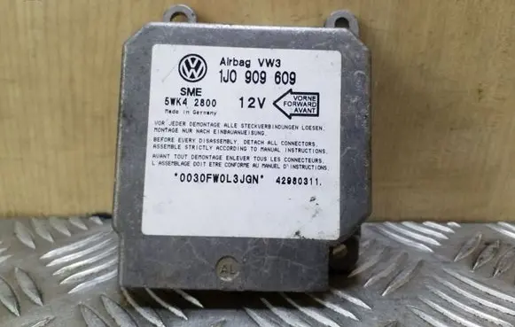 Volkswagen Golf IV Airbag control unit/module 1J0909609 5WK42800