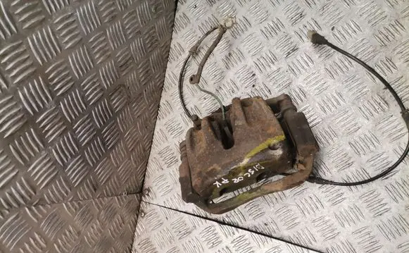 Land Rover Discovery 3 - LR3 Front brake caliper