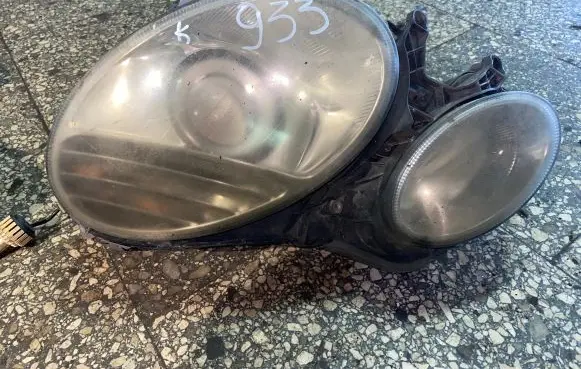 Mercedes-Benz E W211 Headlight/headlamp 16259100