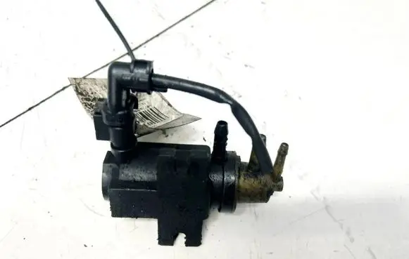 Mercedes-Benz E W212 Turbo solenoid valve A0091533128 7.00782.08