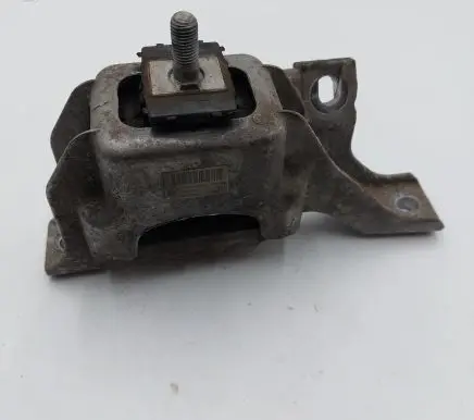 Mini Cooper Countryman R60 Engine mount bracket 677805