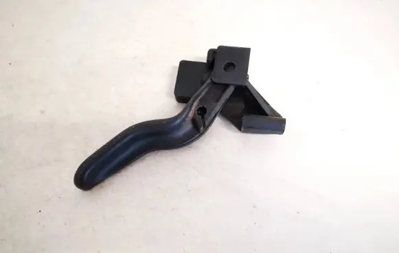 Opel Astra G Engine bonnet (hood) release handle
