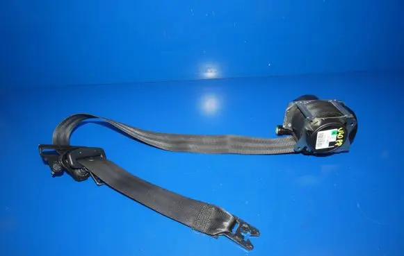 Volvo V40 Front seatbelt 31390454 31082013 619946000