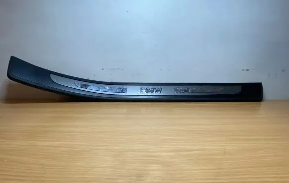 BMW 7 E65 E66 Side skirt rear trim 7007398 C390