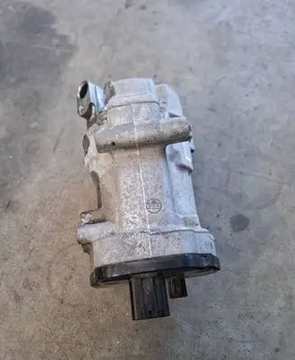 Toyota RAV 4 (XA50) Air conditioning (A/C) compressor (pump) 0424001100