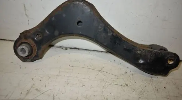Toyota RAV 4 (XA50) Rear control arm