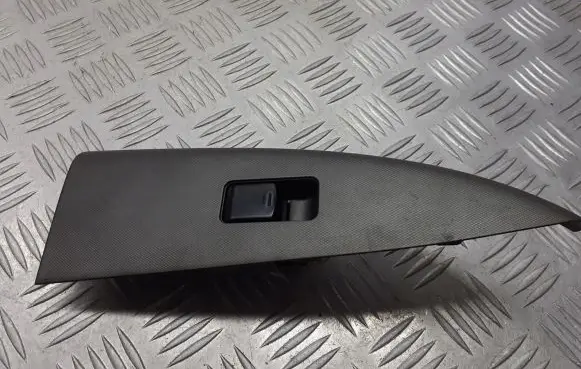Nissan Note (E11) Electric window control switch 809609U100