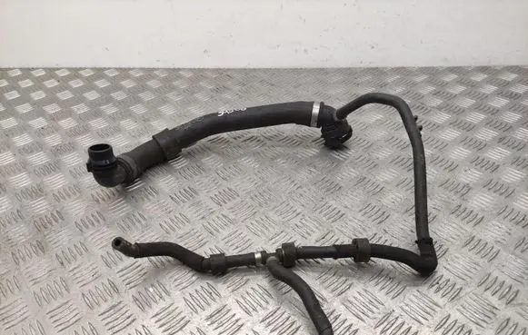 Volkswagen PASSAT B8 Engine coolant pipe/hose 5Q0122101CN