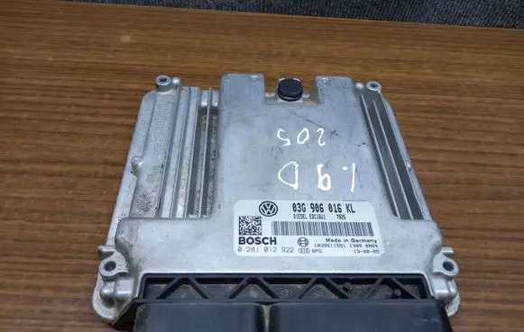 Seat Altea Engine control unit/module 03G906016KL 0281012922