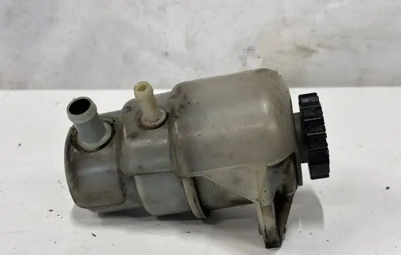 Chrysler Sebring (JS) Power steering fluid tank/reservoir 