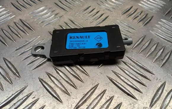 Renault Laguna III Aerial antenna amplifier 282300005R