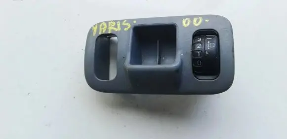 Toyota Yaris Headlight level height control switch 777197