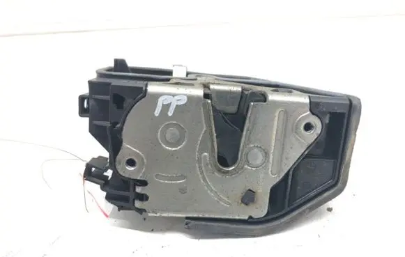 BMW 7 E65 E66 Front door lock 7154628