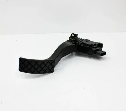 Volkswagen Golf VII Accelerator throttle pedal 5Q1723503H