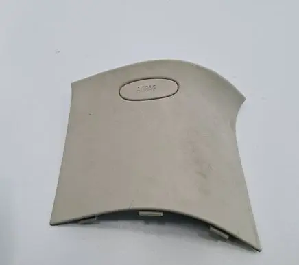 (D)pillar trim (top)