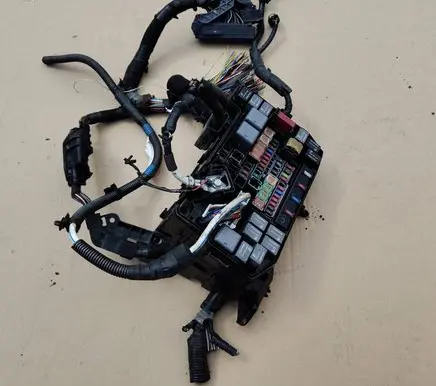 Toyota Auris E210 Fuse box set 8216402030J A41712111901