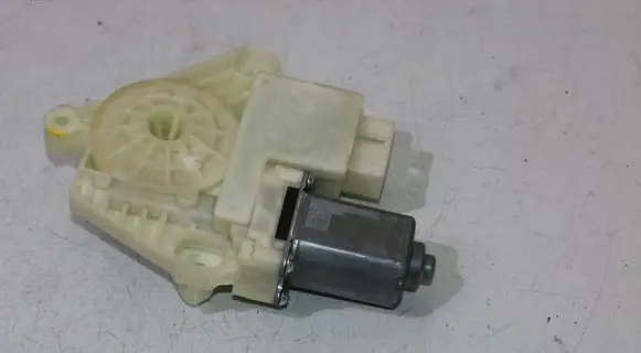 Skoda Fabia Mk3 (NJ) Rear door window regulator motor 6V0959812A