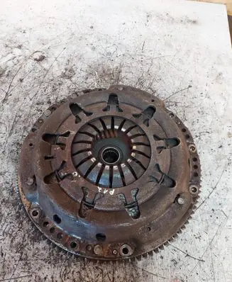 Nissan Primera Clutch pressure plate 30100bn300
