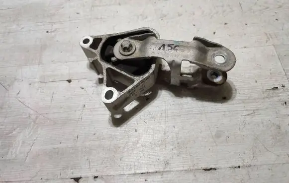 Mercedes-Benz GLA W156 Engine mount bracket A2462400809