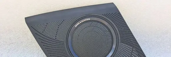 Side speaker trim/cover