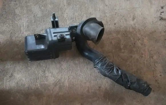 Opel Antara Intake resonator 20987239