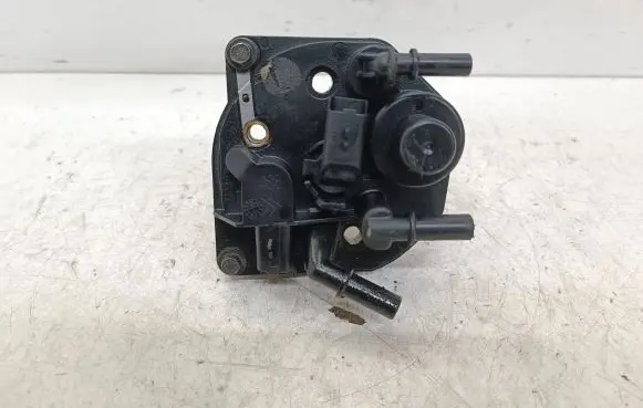 Peugeot 508 Fuel filter housing 9809757980