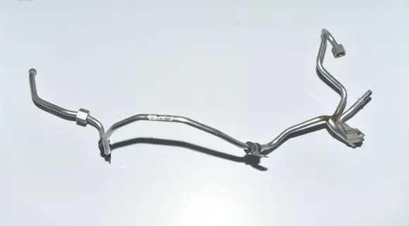 BMW 5 F10 F11 Fuel injector supply line/pipe 13537622850 7622850 13537547605