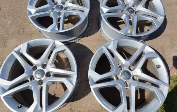 Audi Q5 SQ5 R18 alloy rim 80a601025p