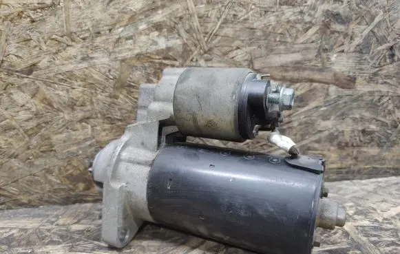 Porsche Boxster 986 Starter motor 99660410300