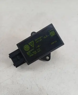 Porsche Cayenne (9PA) Seat heating relay 7L0959772