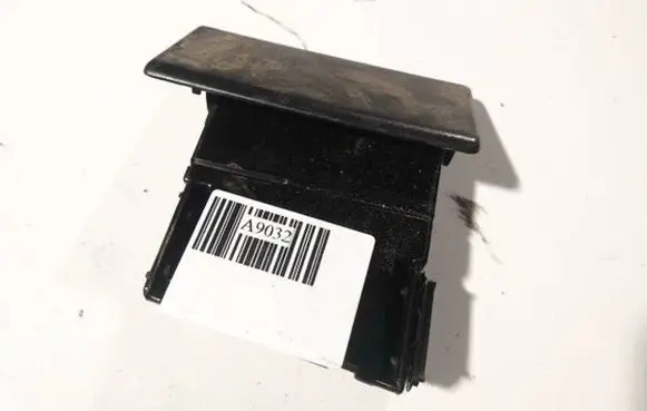 Volkswagen PASSAT B4 Car ashtray 357857961