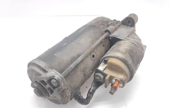 Citroen Xsara Starter motor D7R27