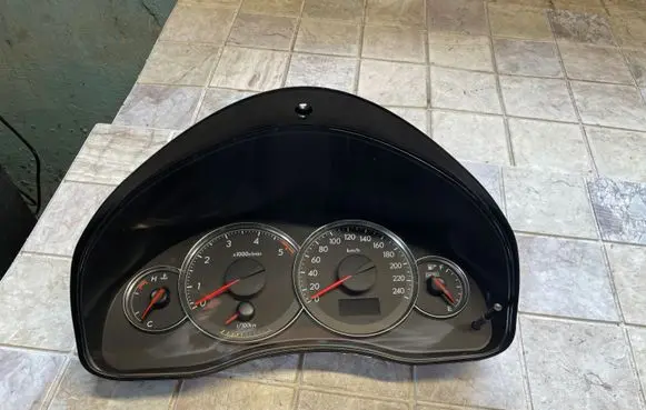 Subaru Outback Speedometer (instrument cluster) 85002AG01