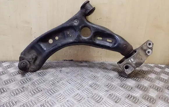 Volkswagen PASSAT B7 Front lower control arm/wishbone