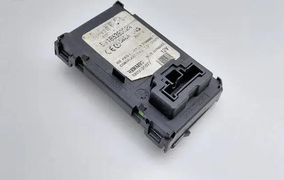 Renault Scenic II - Grand scenic II Ignition lock 8200125077