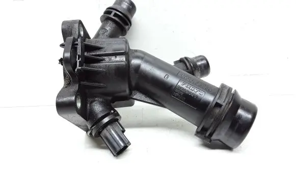 Thermostat/thermostat housing