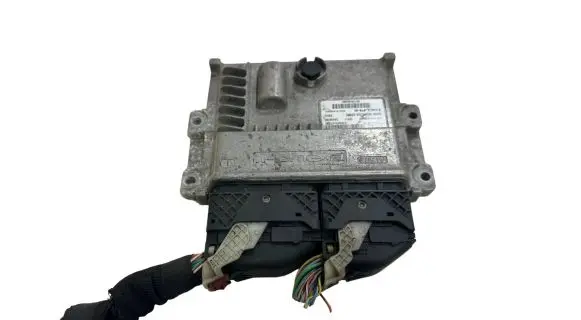 Peugeot 308 Engine control unit/module 9804828580 28438103 9810546480