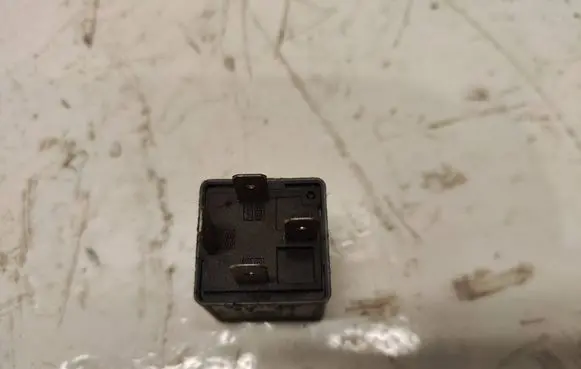 Audi A4 S4 B5 8D Other relay 141951253B