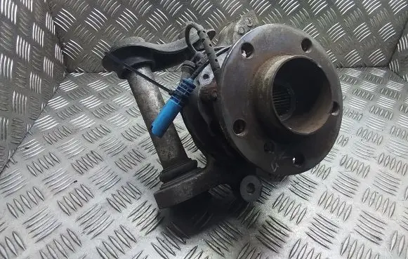 BMW 7 E65 E66 Rear wheel hub