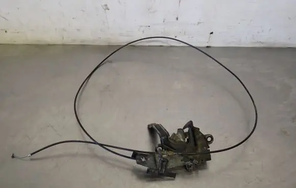 Toyota Urban Cruiser (XP110) Front door lock
