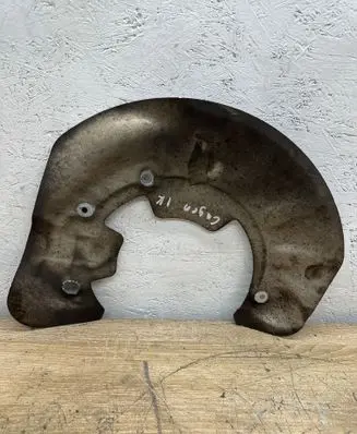 Porsche Cayenne (92A) Front brake disc dust cover plate 