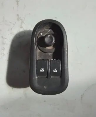 Renault Master III Electric window control switch 8200637849