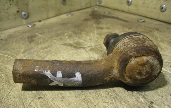 Skoda Octavia Mk1 (1U) Steering tie rod end NURODYKITEKURIPUSE