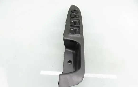KIA Carens III Electric window control switch 935701D000 202005519