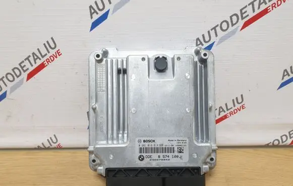 BMW 5 F10 F11 Engine control unit/module 8574100 0281019814
