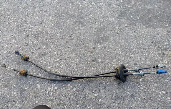 Peugeot 3008 I Gear shift cable bracket 