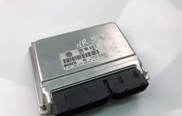 Volkswagen PASSAT B5 Engine control unit/module 4B0906018C