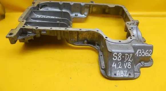 Audi A8 S8 D2 4D Oil sump 077103603J